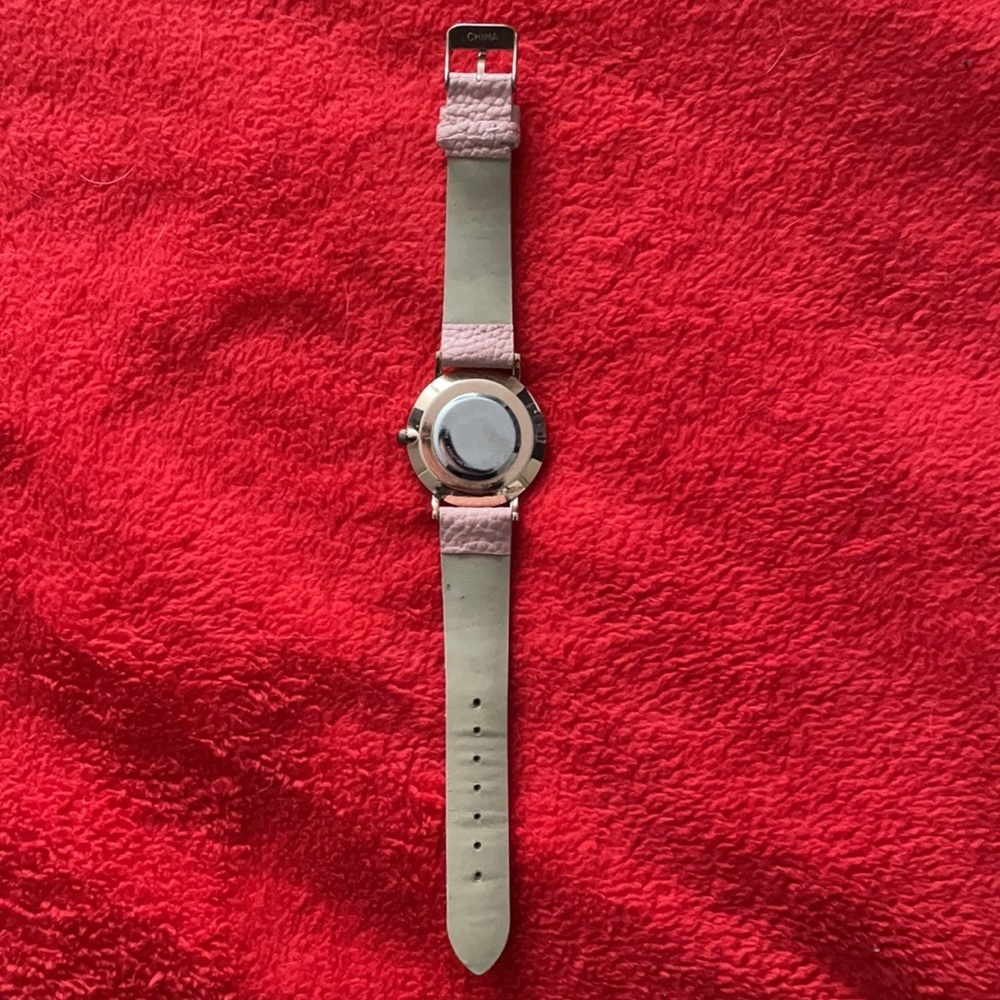 Light pink watch - Picture 4 of 5